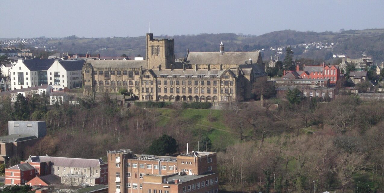 Joint proposal to establish new Dental School in Wales