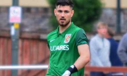 Scott van-der-Sluis Returns to Sign for Bangor