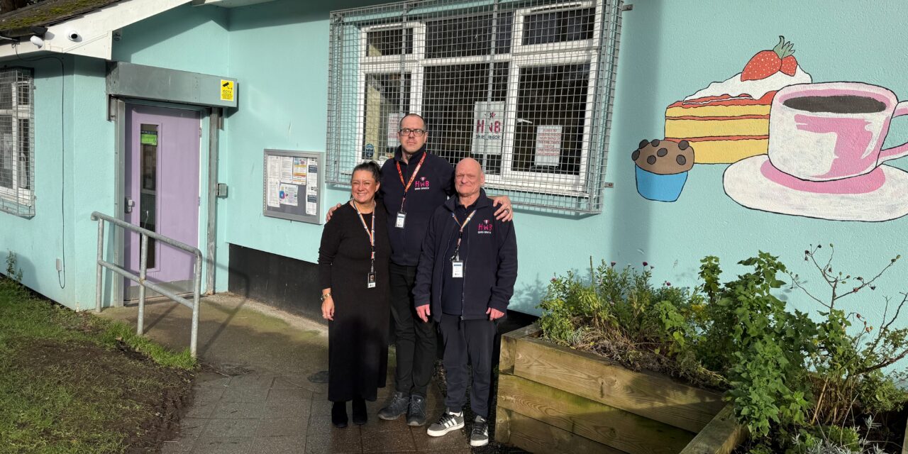Hwb Dinas Bangor – A Beacon of Hope and Support in the Community