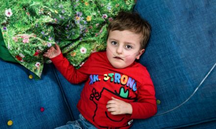 ‘Brave little lion’ Callum to be face of Tŷ Gobaith children’s hospice campaign