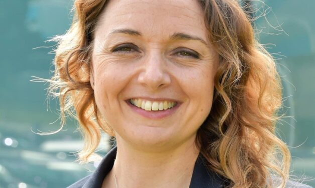 Ynys Môn MP Calls on UK Government to Extend Grace Period for New Ireland-Great Britain Passport Requirements